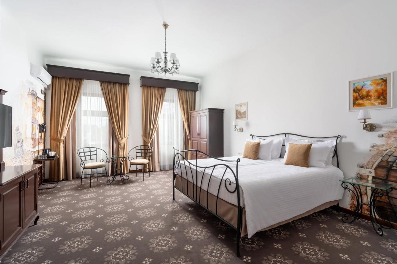 Hotel Leul De Aur Sebeş Zewnętrze zdjęcie